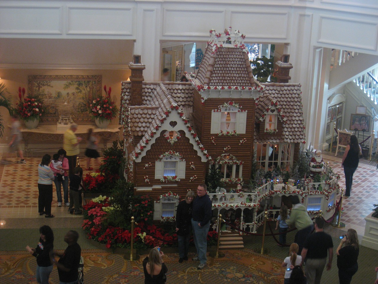 Vacation 2007-12 - Disney Parks  0169.jpg - The 2007-08 vacation to Florida included Disney World. We visited some of the larger theme Resorts along with Animal Kingdom and Disney Hollywood Studios.